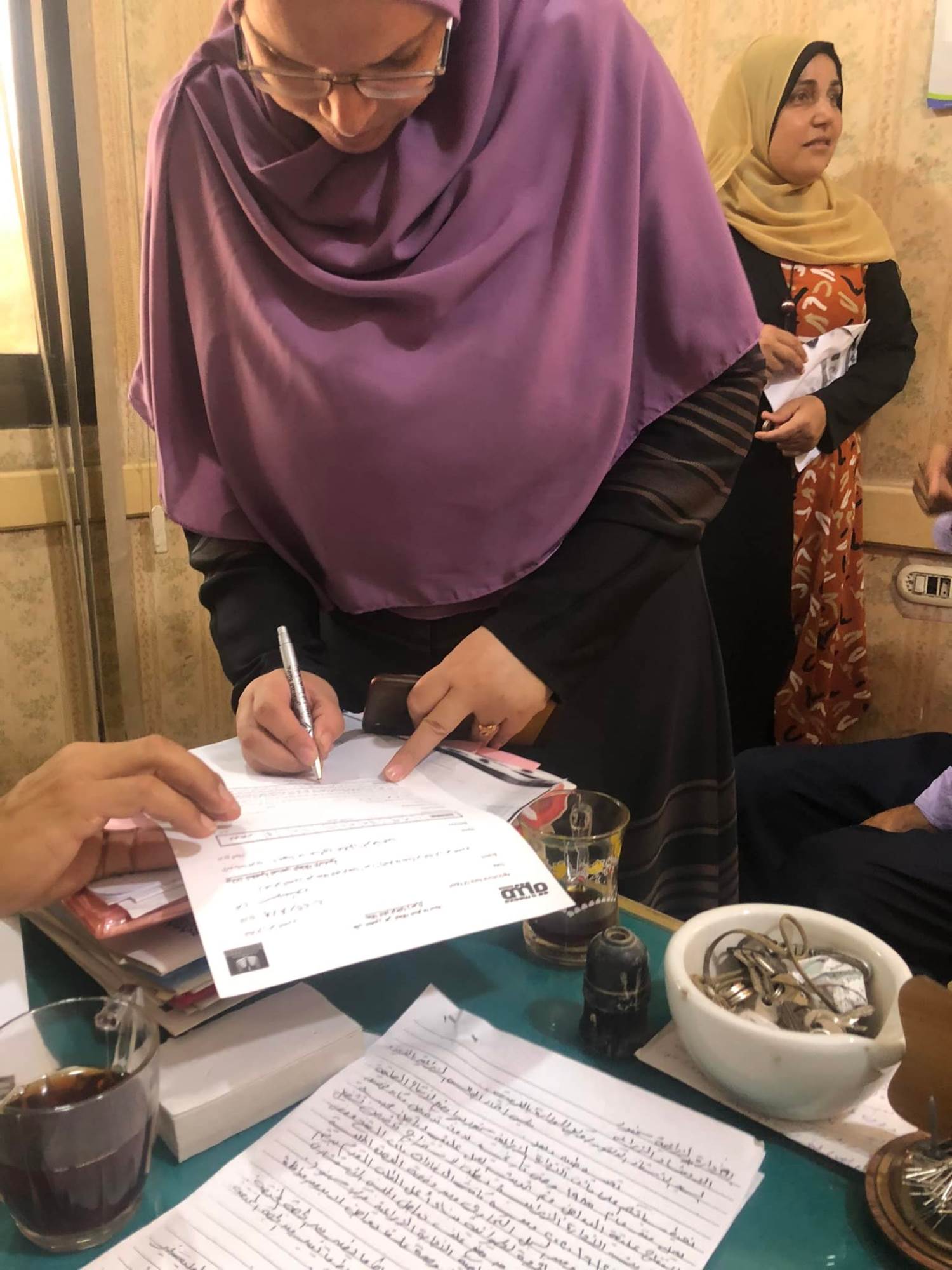 1 - عالم الفلوس