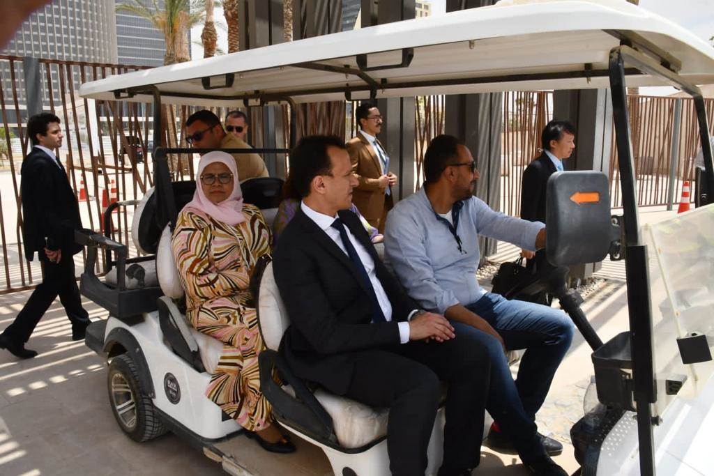 4 2305081000580181 - عالم الفلوس