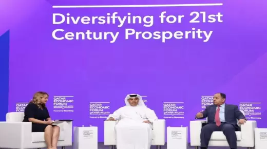 وزير المالية يوقع مذكرة تفاهم مع نظيره القطري على هامش منتدى قطر الاقتصادى