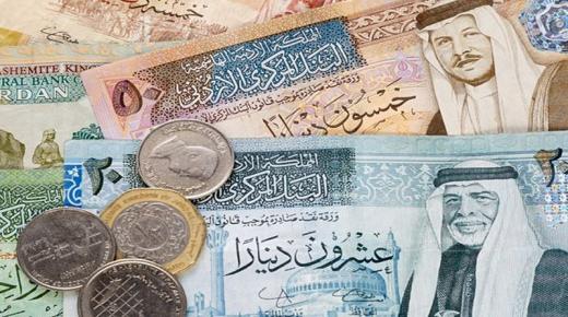 في بنوك مصر الأربعاء.. سعر الدينار الكويتي يصل إلى 61.39 جنيه للشراء