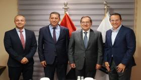 فعاليات قمة COP27.. وزير البترول يعقد جلسة مباحثات مع مسؤولي شركة شل العالمية