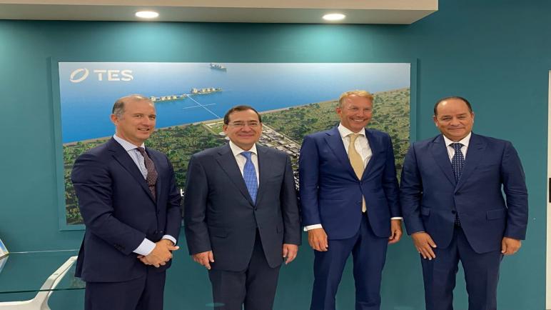 مشروعات خفض الانبعاثات الكربونية على مائدة مباحثات وزير البترول ورئيس “بيكر هيوز”