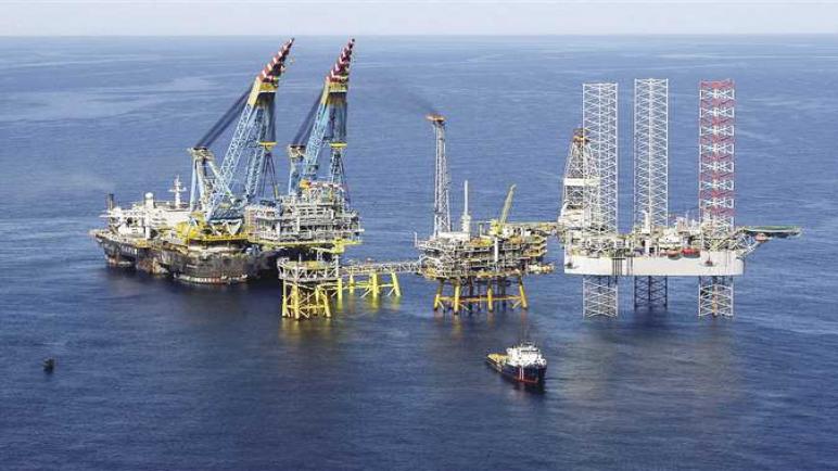 وزير البترول يبحث مع السفير البلجيكى ىالتعاون في تطوير الموانئ البترولية