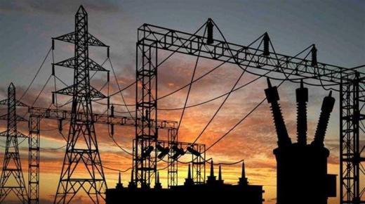 التخطيط: 112.5 مليار جنيه استثمارات لإنتاج وتطوير شبكات نقل وتوزيع الكهرباء