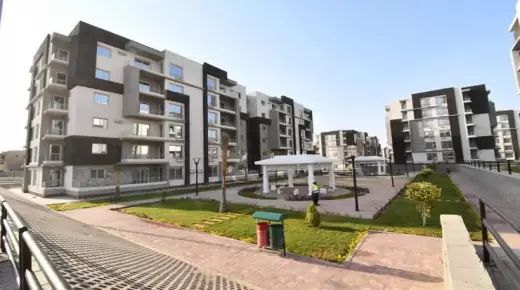 سكن موظفى العاصمة بمدينة بدر.. وزير الإسكان  يوجه بسرعة الانتهاء من المرحلة الثانية