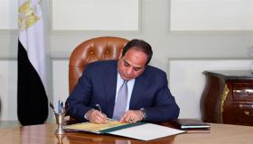 توجيهات الرئيس للحكومة.. 2700 حد أدنى للأجور وإقرار علاوتين للموظفين