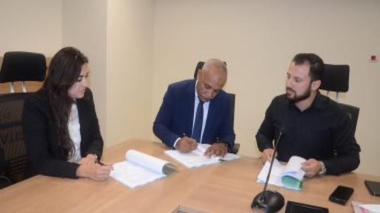 “المجتمعات العمرانية” ومعهد سياسة النقل الأمريكي يوقعان عقد تأسيس نقل عام