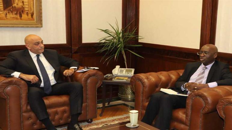 رئيس جهاز تنمية المشروعات يبحث مع بنك التنمية الأفريقى سبل التعاون المشترك