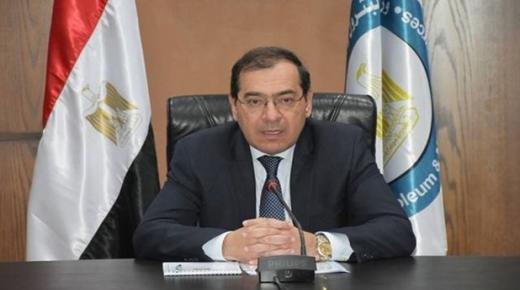 وزير البترول يتفقد أعمال تطوير مبنى المعامل المركزية لهيئة الثروة المعدنية بالدقي