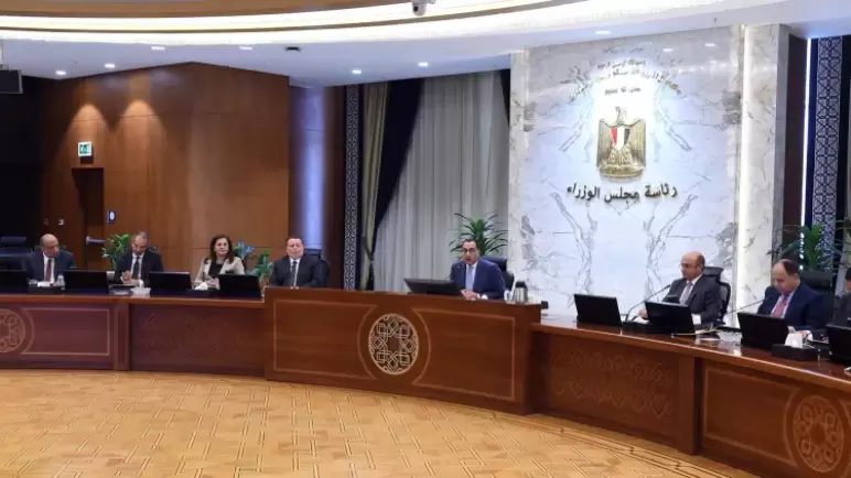 رئيس الوزراء يعقد اجتماعا لمتابعة موقف تنفيذ قرارات المجلس الأعلى للاستثمار