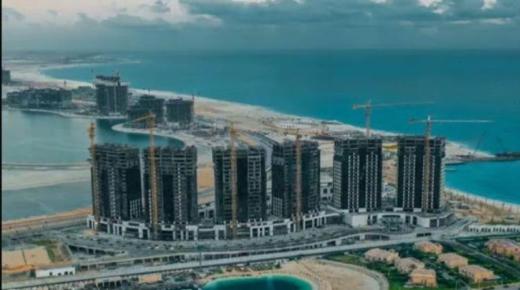 بتنظيم من جهاز القاهرة الجديدة.. وفد طلابى يتفقد معالم مدينة العلمين الجديدة