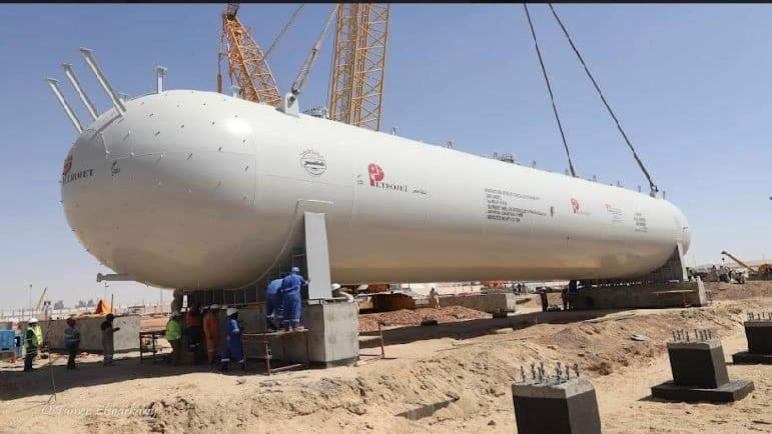 “البترول”: بدء تركيب أوعية تخزين البوتاجاز فى مجمع إنتاج السولار بأسيوط “أنوبك”