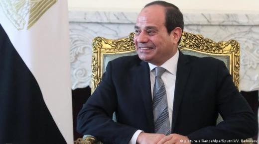ملف الفرص الاستثمارية بمصر على مائدة الرئيس السيسي وكبار رجال الأعمال في عمان غداً
