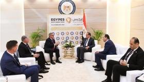 جلسة مباحثات بين وزير البترول ورئيس “شيفرون” العالمية لتعزيز التعاون في إنتاج الغاز