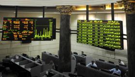 تباين مؤشرات البورصة المصرية بتعاملات الاثنين