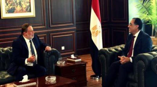 تفاصيل أول اجتماع بين رئيس الوزراء والقائم بأعمال محافظ البنك المركزي