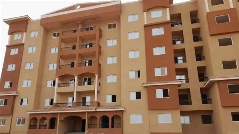 في أول يوم.. إقبال كبير على سحب كراسات شروط وحدات إسكان التعاونيات بـ4مدن جديدة