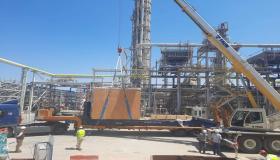 صور.. نجاح أعمال تركيب أبراج ومعدات وحدة الميثاناتور لزيادة إنتاج البنزين بأنربك