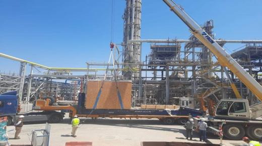 صور.. نجاح أعمال تركيب أبراج ومعدات وحدة الميثاناتور لزيادة إنتاج البنزين بأنربك