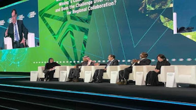 تفاصيل جلسة مباحثات وزير البترول مع نظيره السعودي على هامش مؤتمر التعدين الدولى