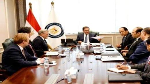 جلسة مباحثات بين وزير البترول والوفد الألماني لشركة الغاز الطبيعي Verbundnetz Gas Agbo