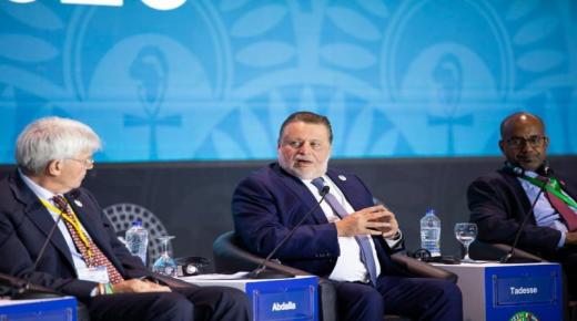محافظ البنك المركزى يشهد إصدار تقرير آفاق الاقتصاد الأفريقى لعام 2023