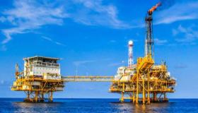 وزير البترول: طرح مزايدة عالمية للبحث عن الغاز الطبيعي والزيت الخام فى 12منطقة