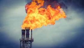 بتروسيف وبيكرهيوز تبحثان مع عدد من شركات البترول تطبيق مشروع استرجاع غازات الشعلة