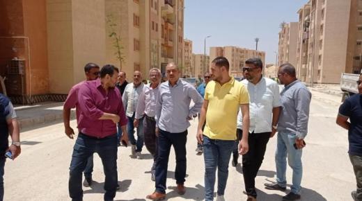 جولة تفقدية لرئيس “جهاز 15 مايو” بمشروعات التطوير ومحاور الطرق بالمدينة