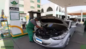 تعاون بين “البترول” ومحافظ حنوب سيناء لتحويل سيارات شرم الشيخ للعمل بالغاز