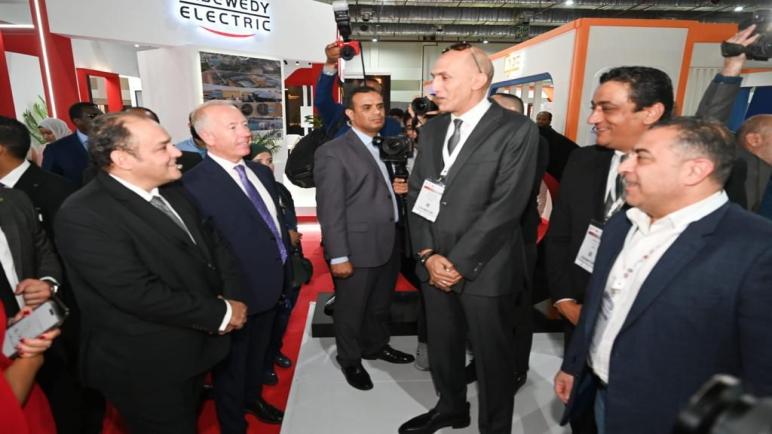 وزير التجارة يفتتح معرض Big 5 Construct Egypt بمشاركة 300 شركة من 21 دولة