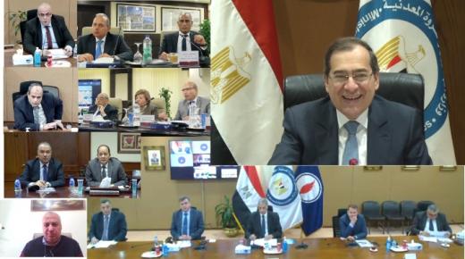 تفاصيل أعمال الجمعية العامة للشركة القابضة للبتروكيماويات برئاسة وزير البترول