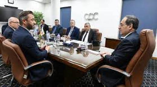 وزير البترول يستقبل وفد شركة وورلى بارسونز العالمية