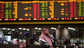 تباين بورصات الخليج: صعود أسهم الإمارات والبحرين.. وتراجع السعودية