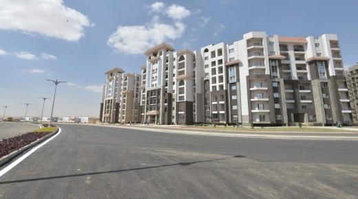 رئيس جهاز العاصمة الإدارية يعقد الاجتماع الدورى مع سكان الحى السكنى الثالثR3