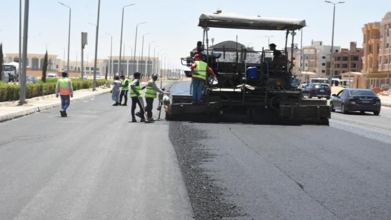 جولة تفقدية لرئيس جهاز “القاهرة الجديدة”  بمشروعات تطوير ورفع كفاءة محاور الطرق