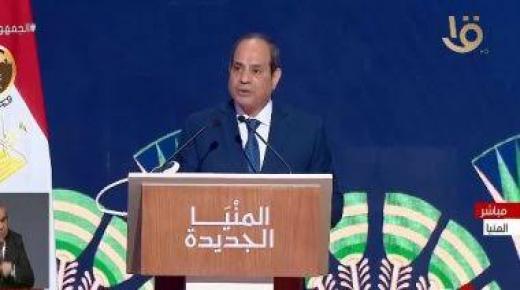 بحد أدنى 1000 جنيه شهريا.. الرئيس السيسى يوجه بزيادة دخول الموظفين أول أبريل