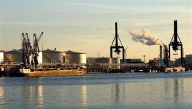 وزير البترول يوجه بالإسراع في تنفيذ توسعات ميناء الحمراء البترولى لمواكبة الطفرة التنموية بالعلمين الجديدة