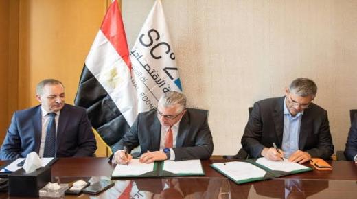 باستثمارات 60 مليون دولار.. اقتصادية قناة السويس توقع اتفاقية مع أجيليتي الكويتية لتطوير الخدمات الجمركية