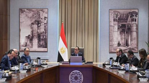 رئيس الوزراء يتابع الموقف التنفيذي لميكنة منظومة المرتبات بنظام “البيرول”