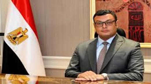 وزير الإسكان يتفقد مشروعات مدينتى دمياط والمنصورة الجديدتين