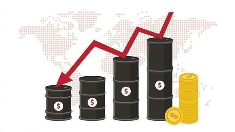 انخفاض كبير في أسعار النفط الأحد.. 13% لخام برنت