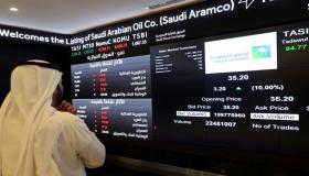 تباين أسواق الأسهم في الخليج.. والبورصة السعودية تواصل مكاسبها