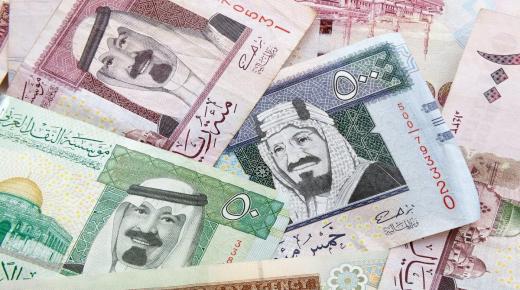 في بنوك مصر الجمعة.. ننشر سعر الدينار الكويتى مقابل الجنيه المصري