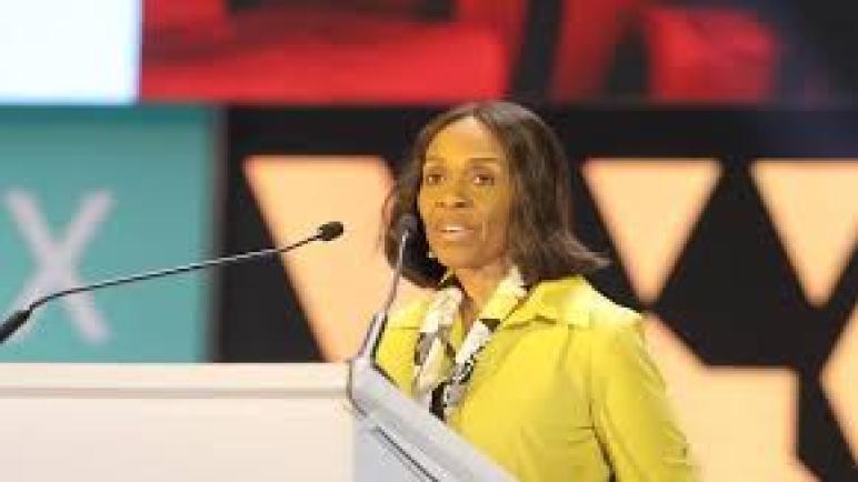 نائبة رئيس أفريكسم بنك: الصناعات الإبداعية تنتج إيرادات بـ 2.3 تريليون دولار سنويًا بالعالم