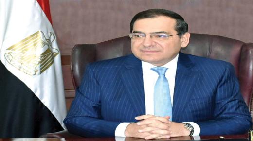وزير البترول يتابع الإجراءات الجارية لتنفيذ مجمع إنتاج السيليكون بالعلمين الجديدة
