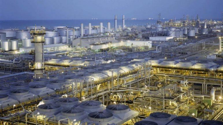 “البترول” تستهدف تنفيذ عدد من مشروعات التكرير والتصنيع.. أهمها مجمع إنتاج السولار بأسيوط